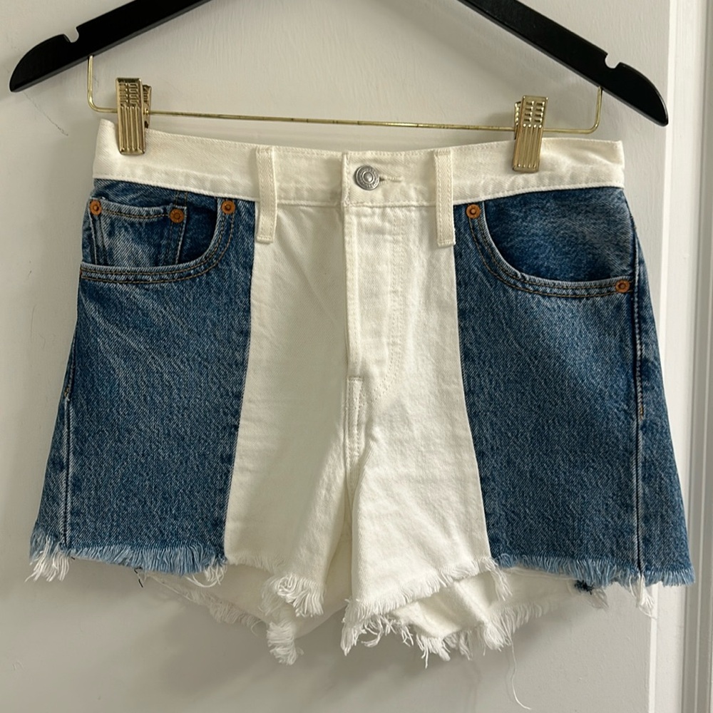 Levi’s Wedgie High Waisted Colorblock Shorts